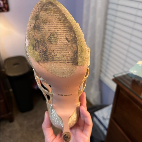 Gold Sparkle Platform Heels w/ Rhinestones - Picture 6 of 8